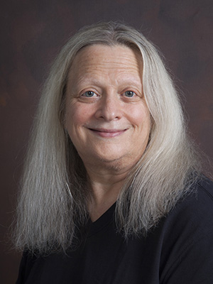 portrait photo of Rhona Reagen
